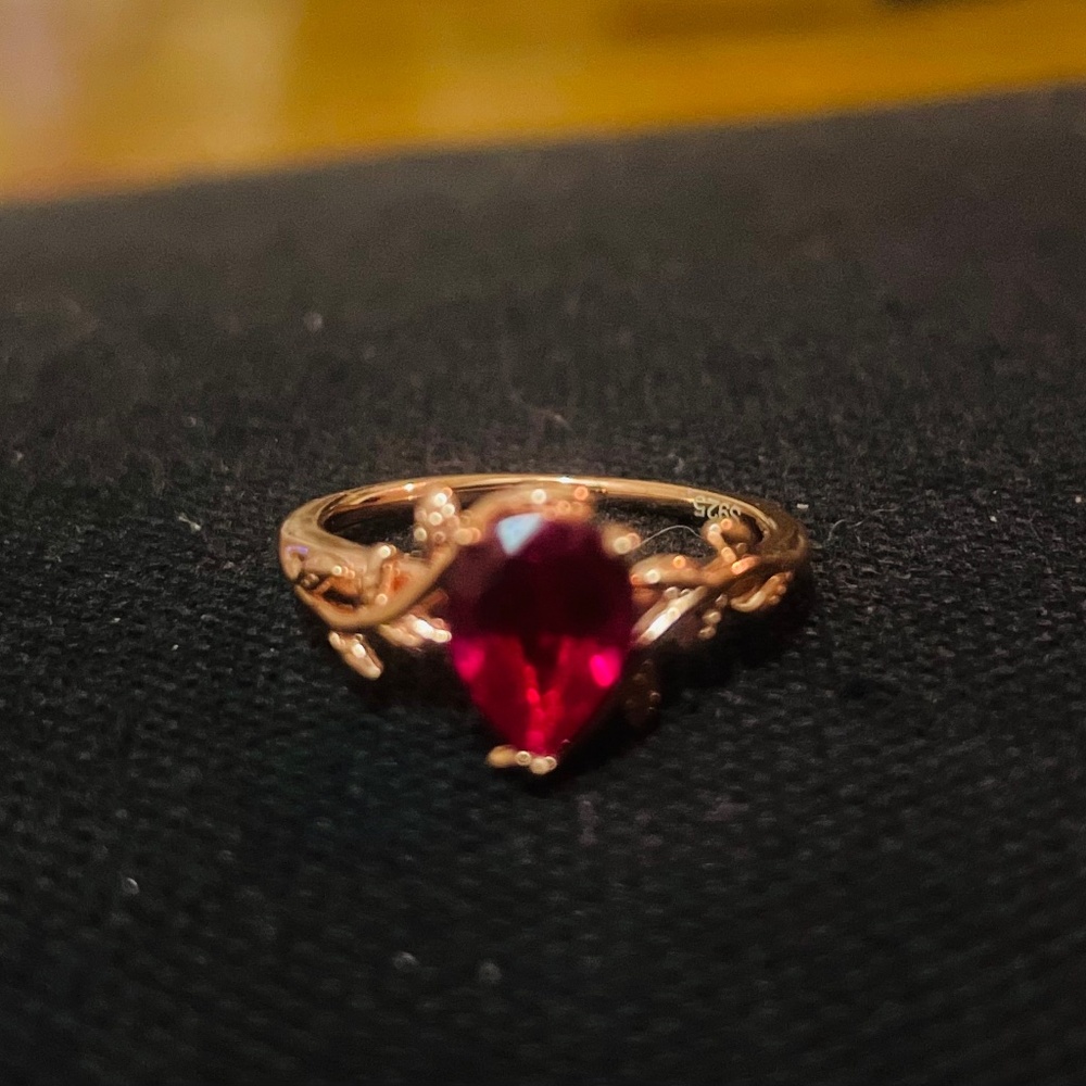 New Size 6 Rose Gold and Ruby Fashion Ring